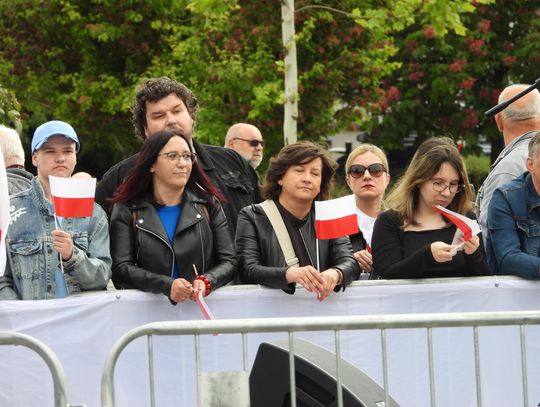 Tłumy na spotkaniu z Trzaskowskim